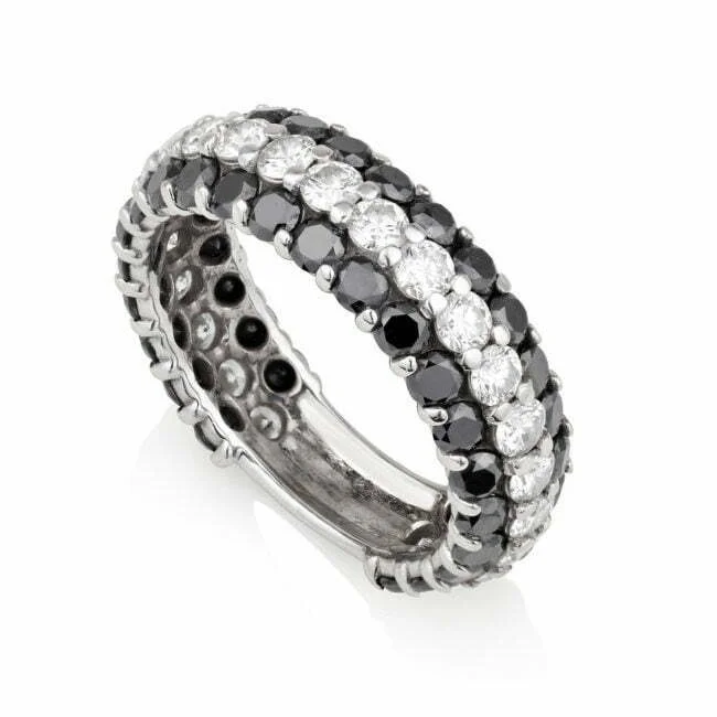 טבעת TANK מזהב עם אבני חן שחורות ויהלומי מעבדה