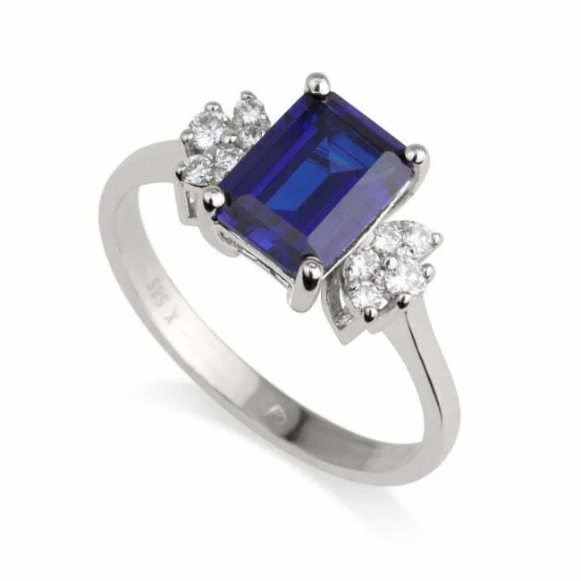 טבעת וינטג יהלומים ואבן חן כחולה