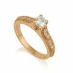 טבעת אירוסין משובצת יהלומי מעבדה