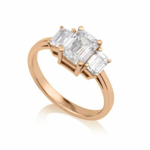 טבעת אירוסין שלושה יהלומים