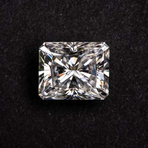 יהלום בחיתוך זוהר (Radiant)