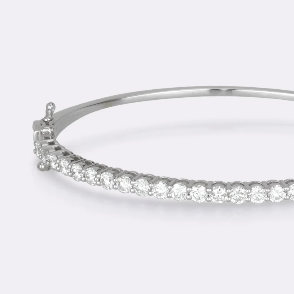 צמידים קשיחים