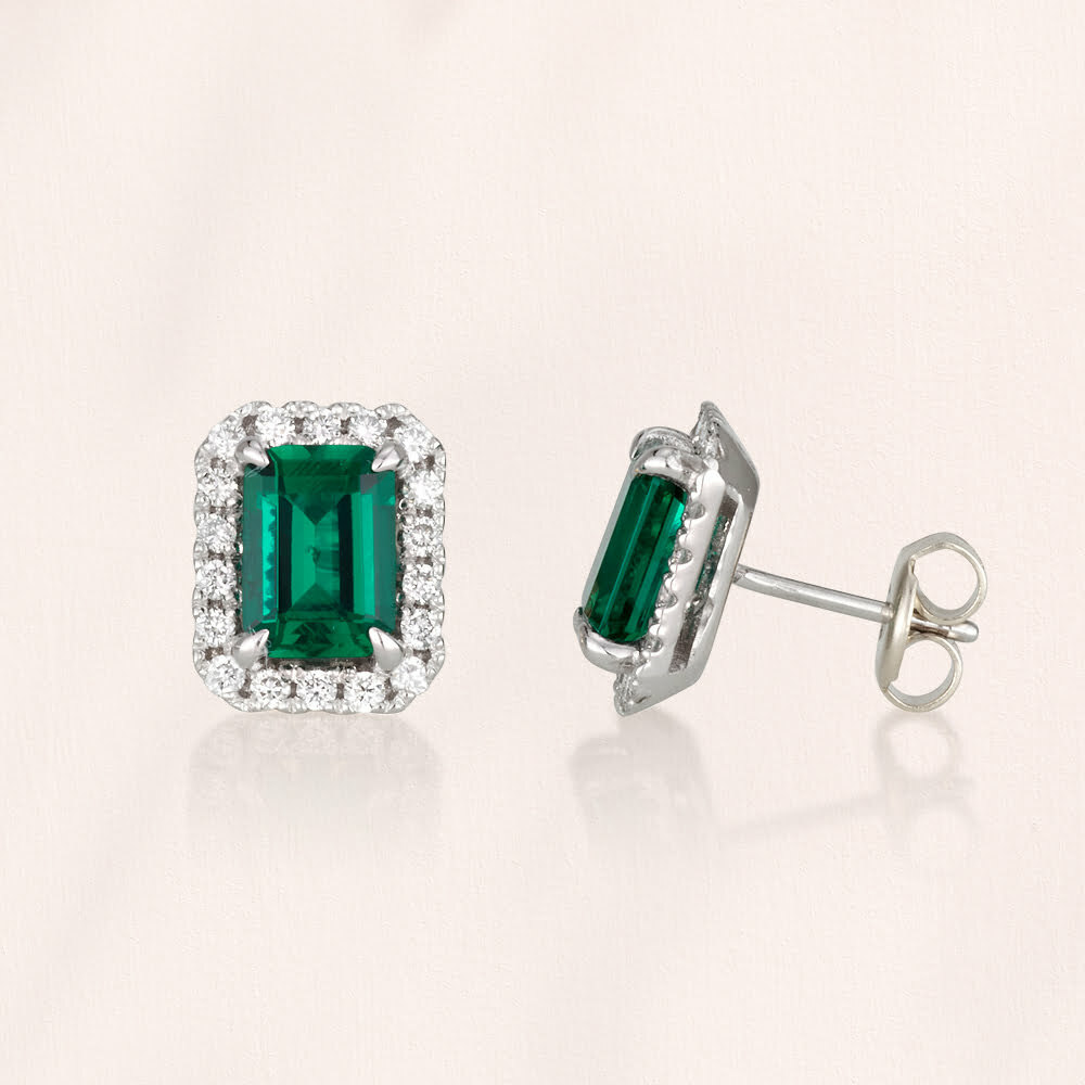 עגילים צמודים