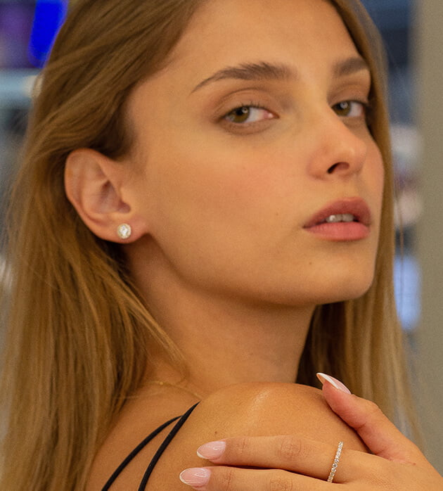 עגילים צמודים לאוזן