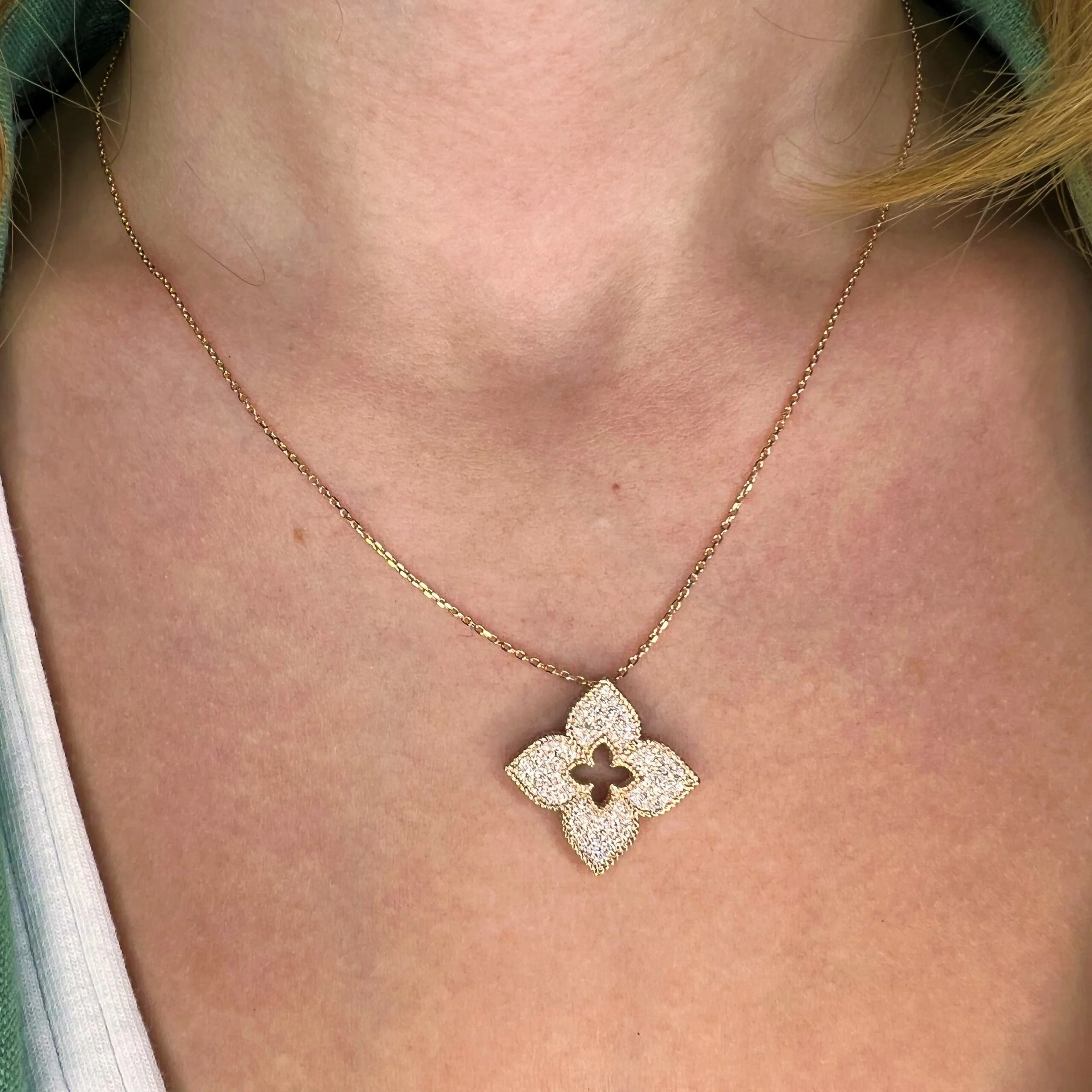 שרשת תלתן - זהב לבן ויהלומים