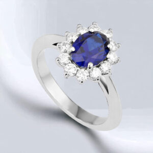 טבעת זהב עם אבן ספיר כחולה ויהלומים