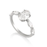 טבעת אירוסין אובל מרקיזה בזהב לבן