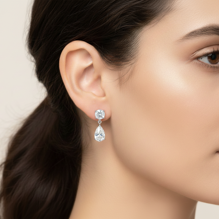 עגיל טיפה תלוי משובץ יהלומי מעבדה בזהב לבן