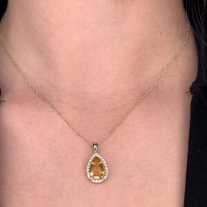 שרשראות ותליוני זהב בעיצוב אישי